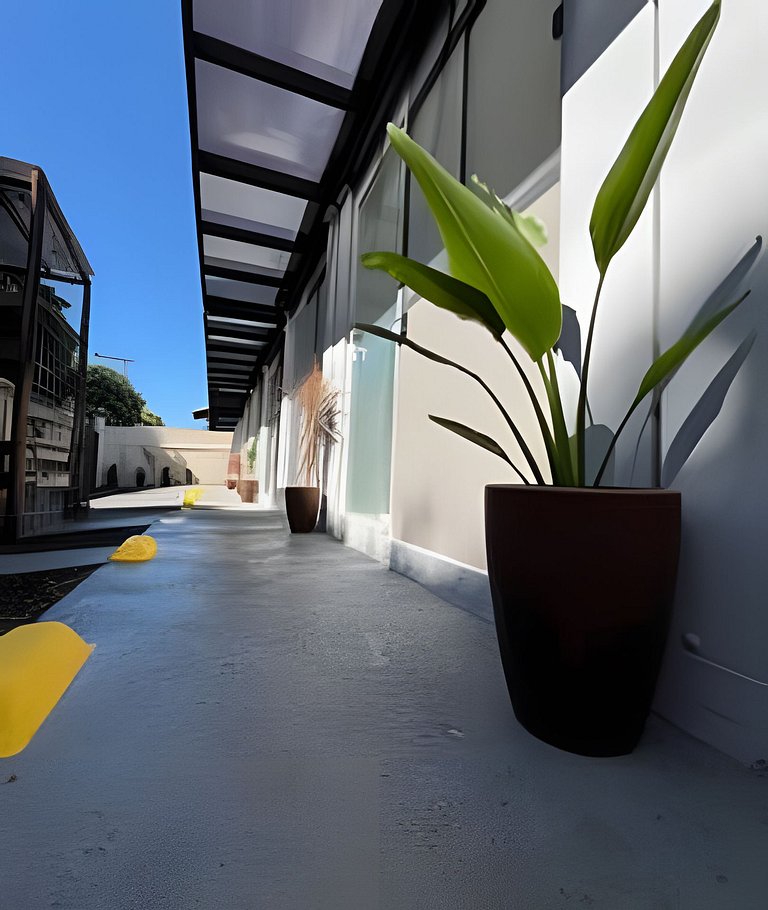 Studio 9/Ar Cond./Ao lado HC UFU
