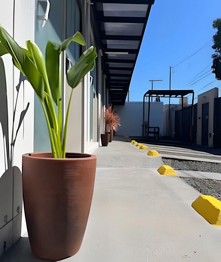 Studio 8/Ar Cond./Ao lado HC UFU