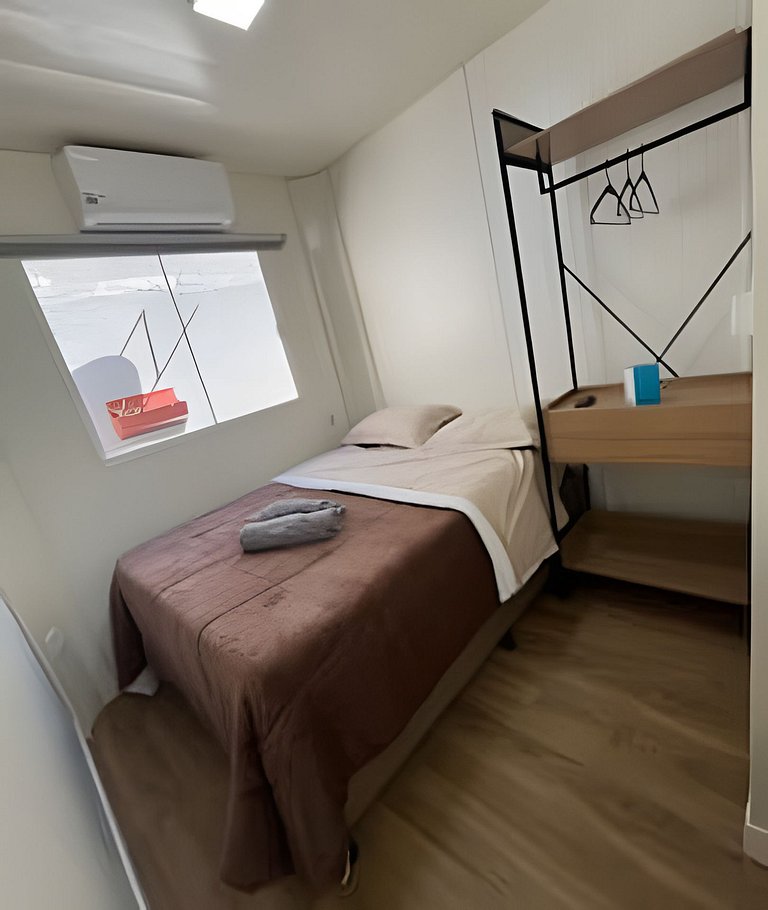 Studio 7/Ar Cond./Ao lado HC UFU