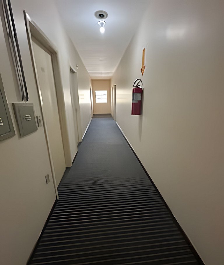 Flat 101/Portaria 24hrs/1 Cama de Casal/Ar