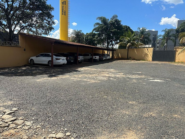 Flat 109/Portaria 24 hrs/Ar condicinado