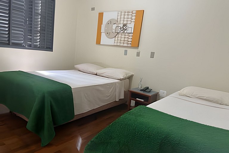 Flat 114 c/ Portaria 24 hrs/Ar Condicionado