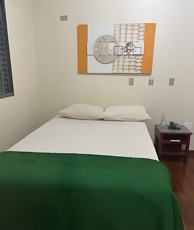 Flat 114 c/ Portaria 24 hrs/Ar Condicionado