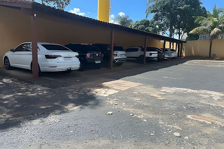 Flat 114 c/ Portaria 24 hrs/Ar Condicionado