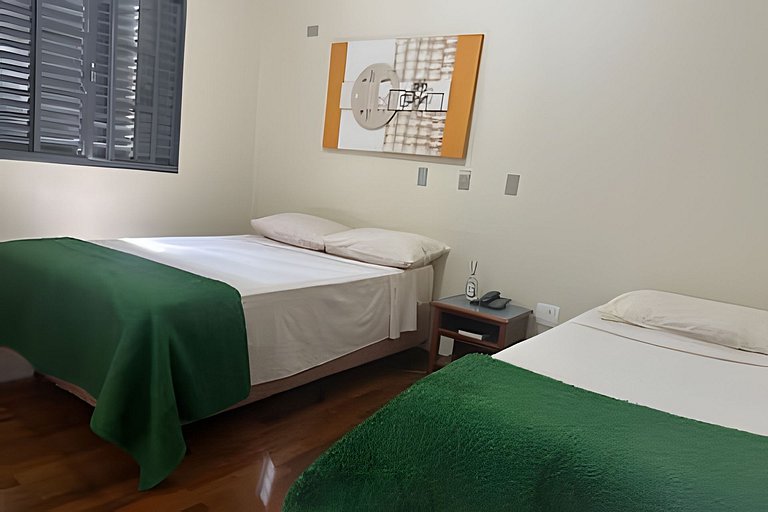 Flat 114 c/ Portaria 24 hrs/Ar Condicionado