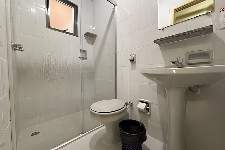 Flat 115/Estacionamento/Recepção 24h/Ao lado UFU