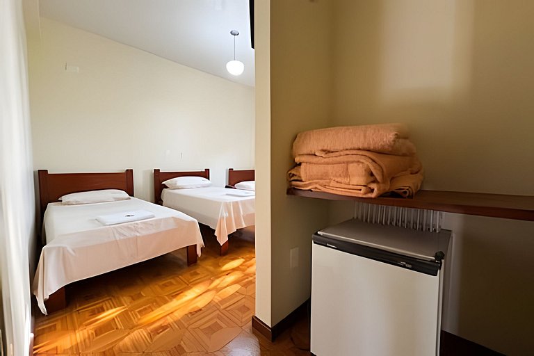 Flat 202/Estacionamento/Recepção 24h/Ar Cond.