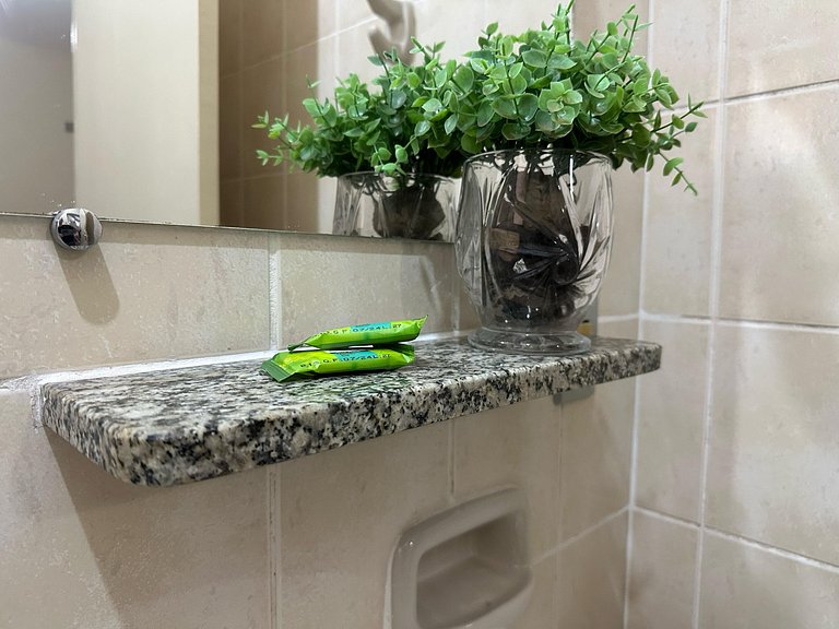 Suíte 111/Estacionamento/Recepção/Ao lado UFU