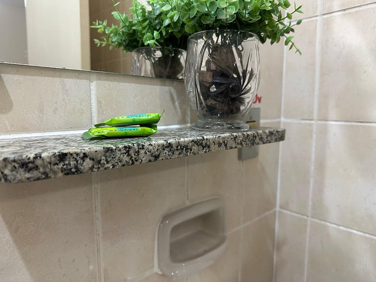 Suíte 113/Estacionamento/Recepção/Ao lado UFU