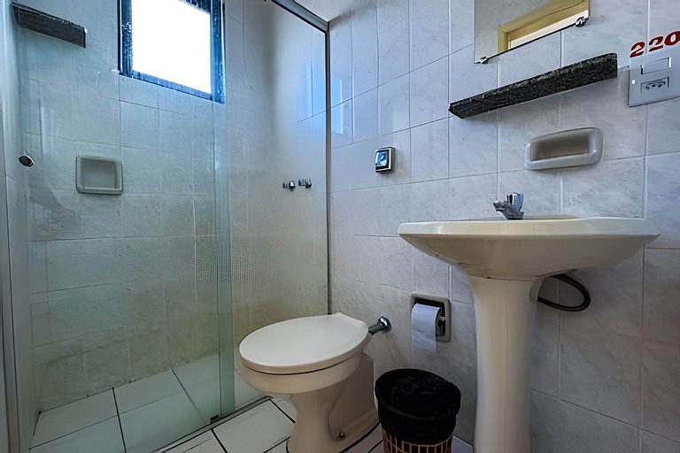 Flat 204/Ar/Recepção 24h/Estacio