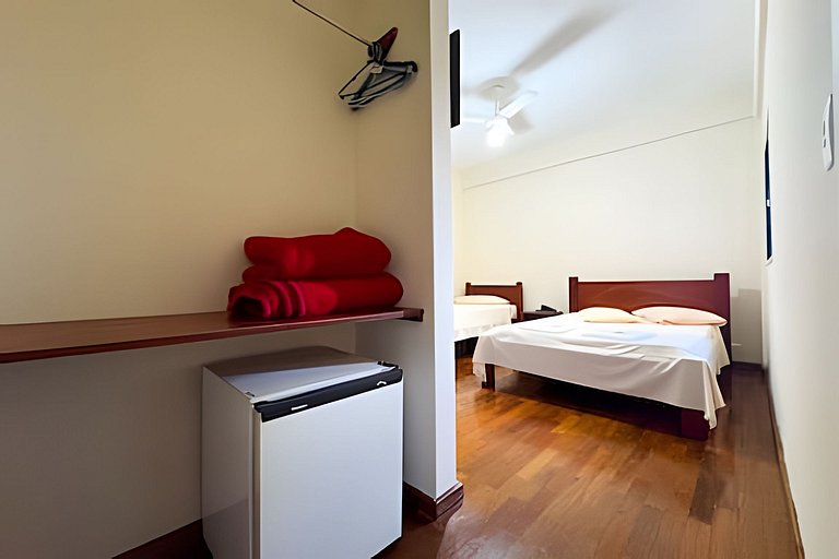 Suíte 105/Estacionamento/Recepção