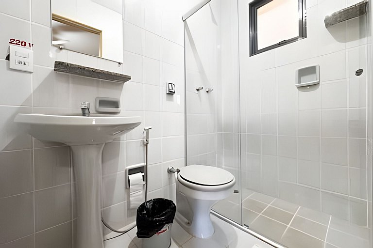 Flat 105/Estacionamento/Recepção