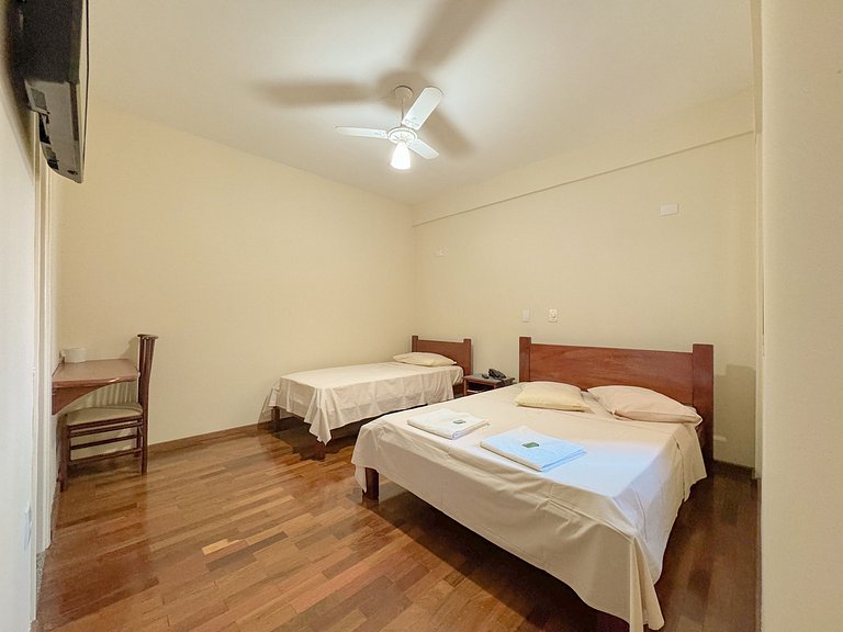 Suíte 105/Estacionamento/Recepção