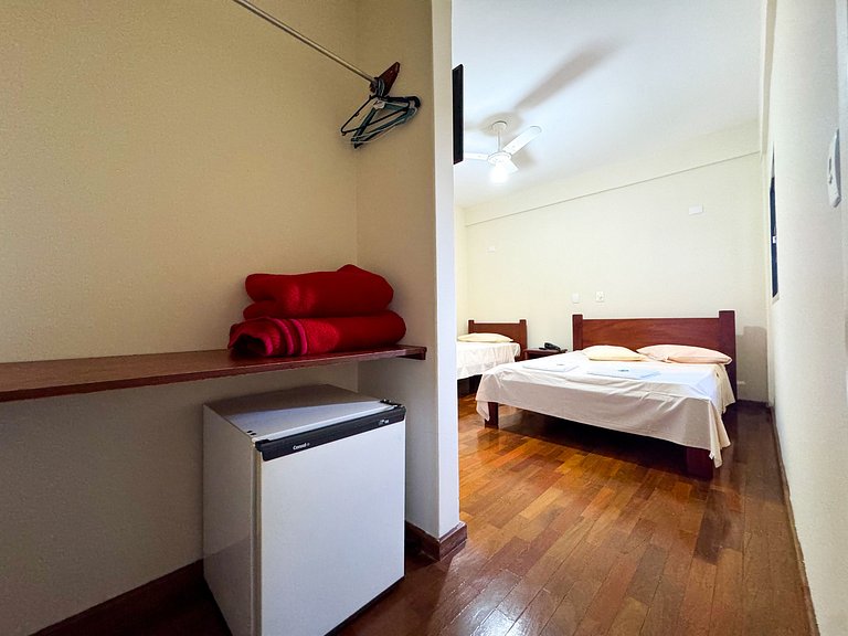 Suíte 105/Estacionamento/Recepção