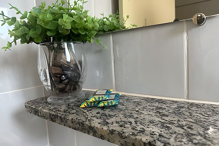 Suíte 103/Estacionamento/Recepção