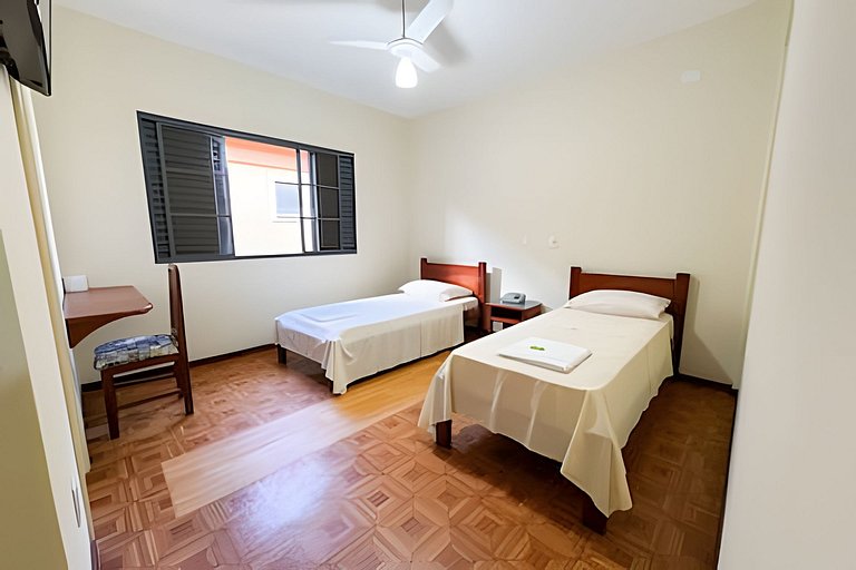 Flat 205/Recepção 24 h/Estacionamento fechado