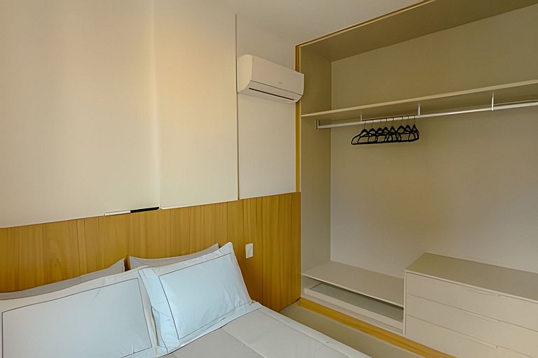 Studio Atenas/UFU/ArCond/Piscina/Acad/Cowork/Lavad