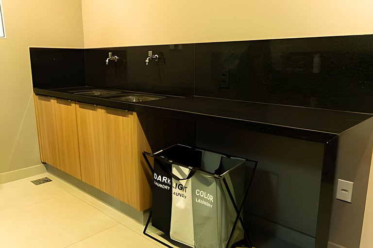 Studio Dubai/UFU/ArCond/Piscina/Acad/CoWork