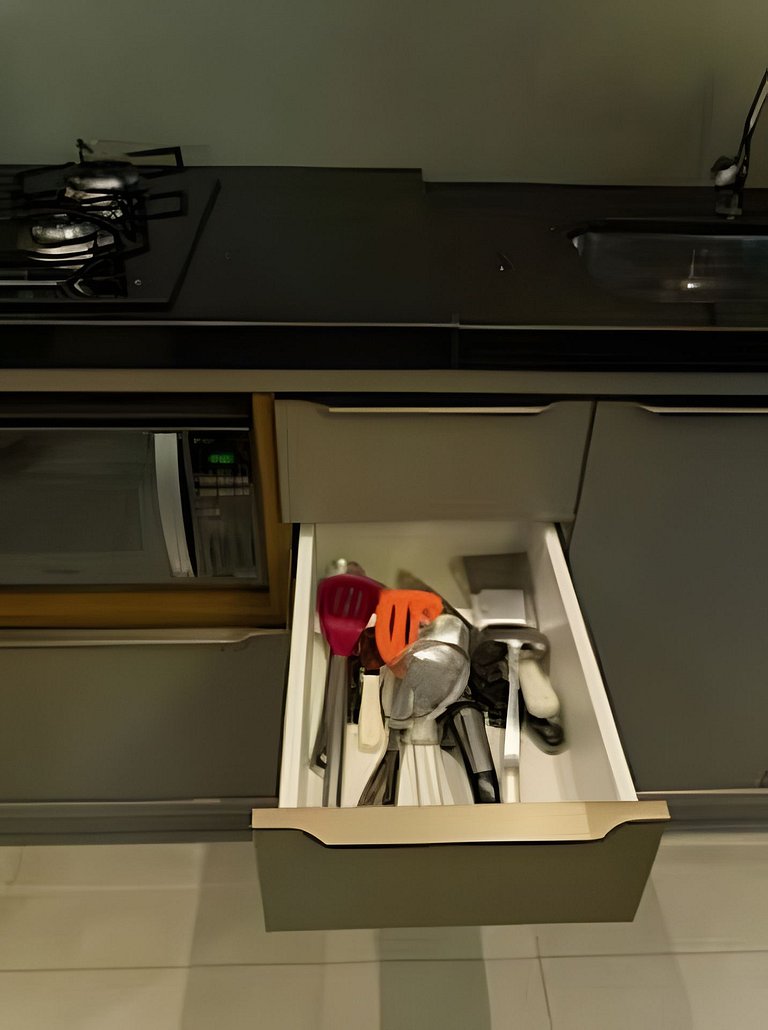 Studio Nova York/UFU/Shopping/Piscina/Acad/CoWork