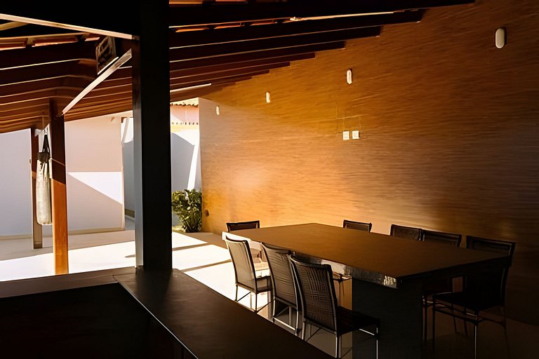 Casa Jardim Prime/ Piscina/Churrasqueira/4 quartos