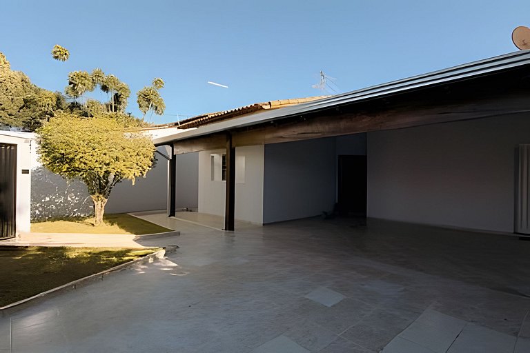 Casa Jardim Prime/ Piscina/Churrasqueira/4 quartos