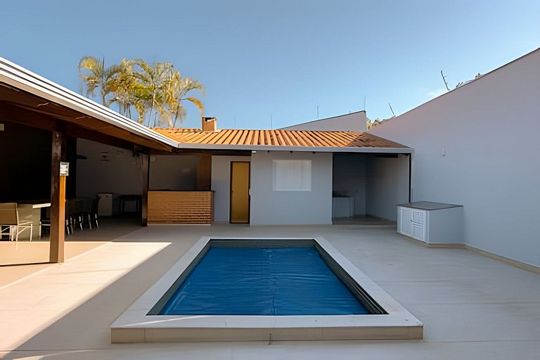 Casa Jardim Prime/ Piscina/Churrasqueira/4 quartos